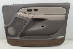 обивка карта дверная правый передний Chevrolet TAHOE II европа