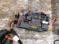 MINI COOPER R56 блок предохранителей 1.6 d