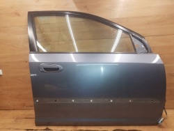 дверь передняя правая Honda Civic VII 5D Комплектная