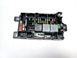 блок предохранителей Range Rover Evoque II L551 M8D2-14N030AA