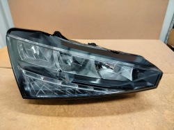 SKODA SCALA led фара правая