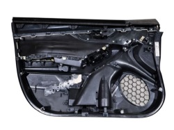 дверные карты передних правая Сторона subaru WRX VB II S71507140