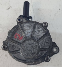 mercedes-benz W246 насос вакум