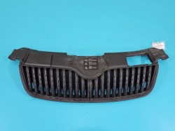 решетка радиатора SKODA FABIA II 07-10