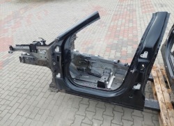 передняя левый jaguar X761
