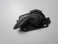 ручка двери передняя левая FIAT PUNTO II 5D 2010R
