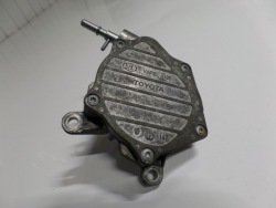 TOYOTA COROLLA VERSO II 2.2 D4D вакум насос