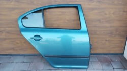 SKODA OCTAVIA II 2 2004-2012 ---дверь задняя правая