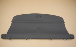 vw TOUAREG II ролета багажника 7P6867773