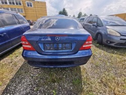 mercedes-benz шланг воды 2001 2.0л