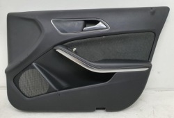 обивка дверные карты правый передний MERCEDES W176 европа