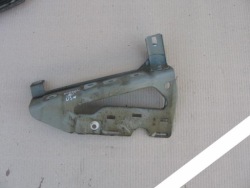 крепление крыла левый renault MODUS 05R.