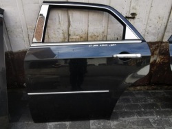 дверь левая CHRYSLER 300C седан 04-10 европа