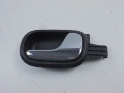 Audi A4 B5 ручка двери внутренняя зад 8D0839020