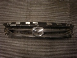 решетка радиатора рамка mazda 2 DL DJ 14- DB5J-50712