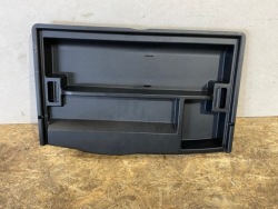 MASERATI LEVANTE багажника бардачок 670040700