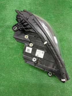 фара левая MERCEDES W206 High led