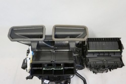 радиатор отопителя вентилятор vw GOLF VII 7 5Q1820002AG