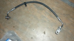Dodge RAM 1500 19-23 патрубок трубка тормозной правый передний 68262933ae