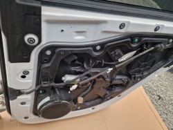 Dodge DURANGO 2018 19 20 21 2022 23 комплектная дверь правая задняя зад