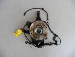 поворотный кулак kia CEED II Hyundai I30 1,6 2017R