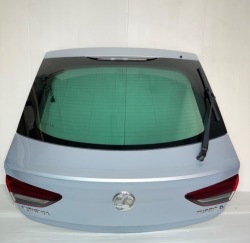 opel INSIGNIA B HB крышка багажника задний Z189