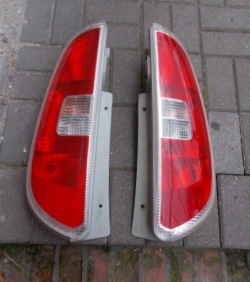 фонарь левый или правый SKODA ROOMSTER 5J7945111 5J7945112 европа оригинал