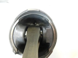поршень с шатуном 2.0 volvo V50 S40 FORD MONDEO MK4 KUGA S-MAX C5