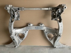 BMW M5 F10 подрамник рамник