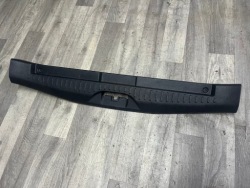 FORD 12-19R защита ремня заднего багажника
