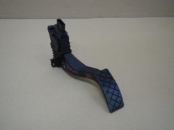 педаль газа vw PASSAT B8 5Q1723503H