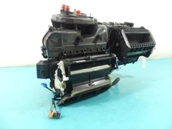 радиатор отопителя vw PASSAT B8 3Q1820005AC