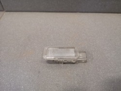 лампочка внутренний led Audi OE 4E0947415