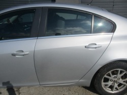 дверь задняя левая opel INSIGNIA A и Z176 176 рестайлинг HB
