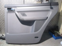 дверные карты задний правый vw TOURAN 03-