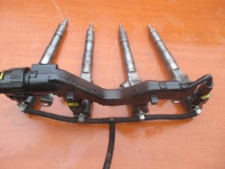 opel insignia 2.0 A20DTH ФОРСУНКА 0445110327