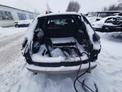 Audi A6 шланг воды 2005 2.7л