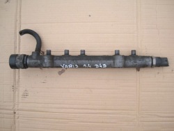 TOYOTA YARIS II 06-09 1.4 D4D топливная рейка