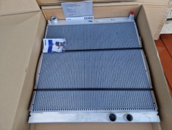 LAND ROVER Range III радиатор охлаждения новый оригинал mahle CR 915 000P