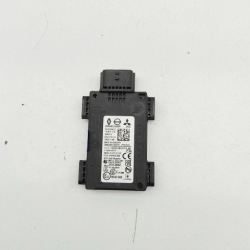 Датчик зад renault 284N03389R