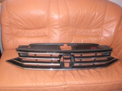 решетка радиатора vw PASSAT B8 r 3G0
