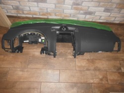 vw TOUAREG 7L6 консоль в