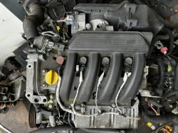 Двигатель K4M700 K4M813 renault MEGANE и II SCENIC 1.6 16V