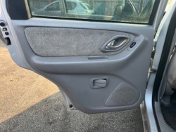 mazda TRIBUTE и панель Двери карта дверная