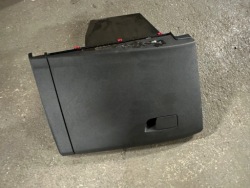 бардачок пассажира renault ARKANA 685007128R