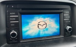 mazda и 12- радио KR8566DV0