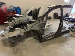 CHRYSLER PACIFICA 2018 четверть правая или левая передняя