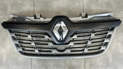 renault мастер пластик / решетка радиатора верхняя 2015 VAN 4/5dr
