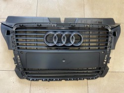 решетка радиатора Audi A3 8P рестайлинг 2008-2012R 8P0853651H