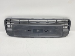 решетка воздухозаборник жалюзи бампера центральная CITROEN C3 PICASSO 2008-2012